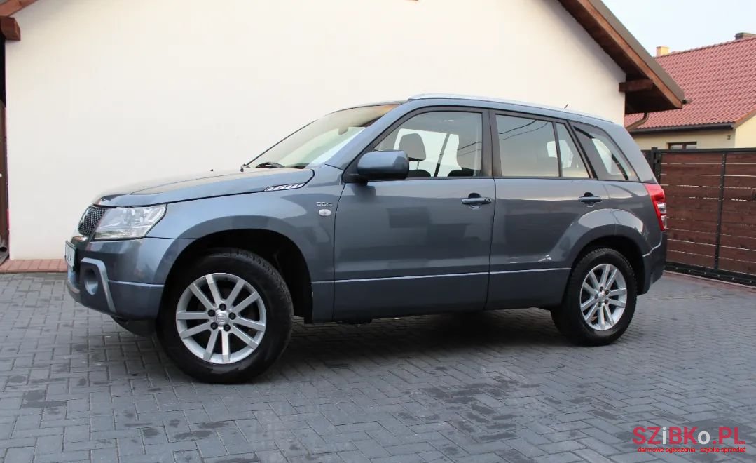 2009' Suzuki Grand Vitara photo #4