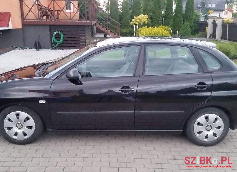 2003' SEAT Ibiza photo #1