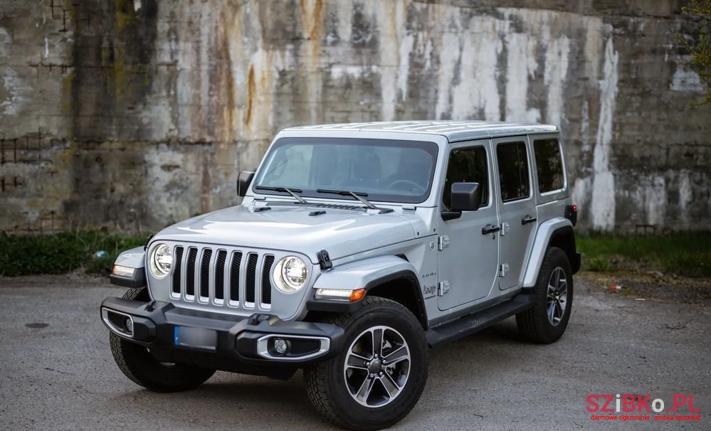 2023' Jeep Wrangler photo #2
