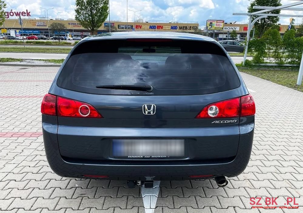 2004' Honda Accord 2.0 I Comfort photo #5