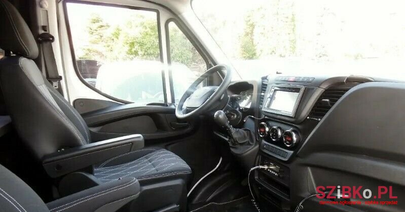 2018' Iveco Daily photo #3