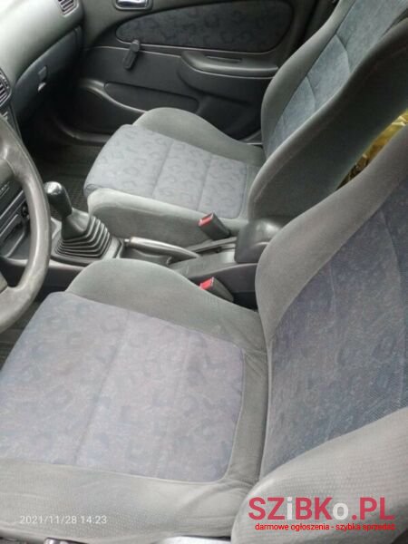 2000' Toyota Corolla photo #4