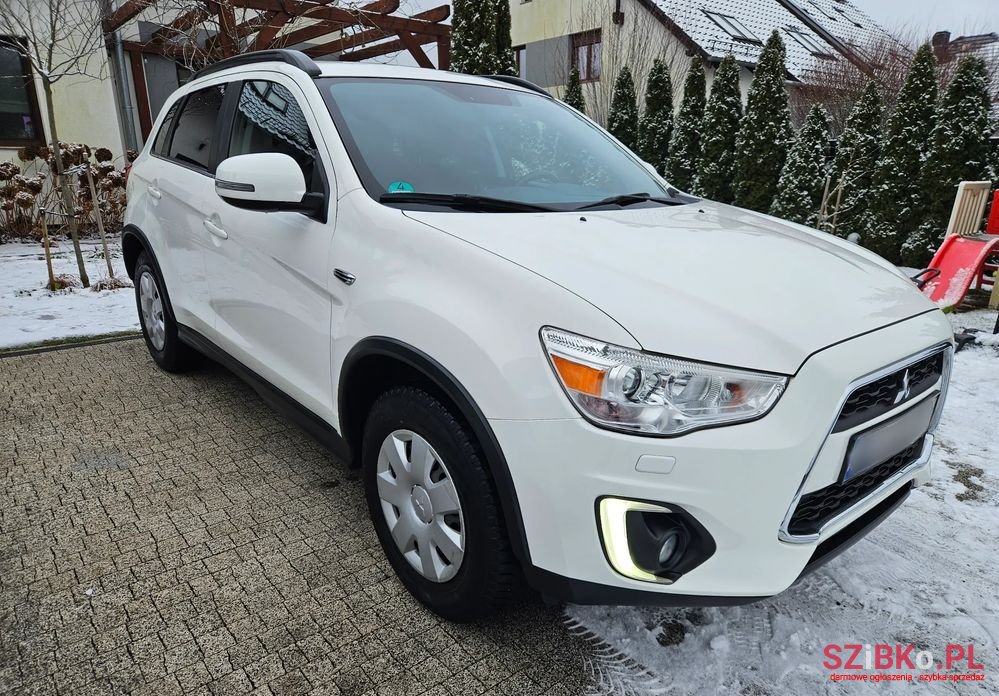 2016' Mitsubishi ASX photo #3