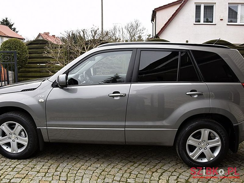 2008' Suzuki Grand Vitara photo #3