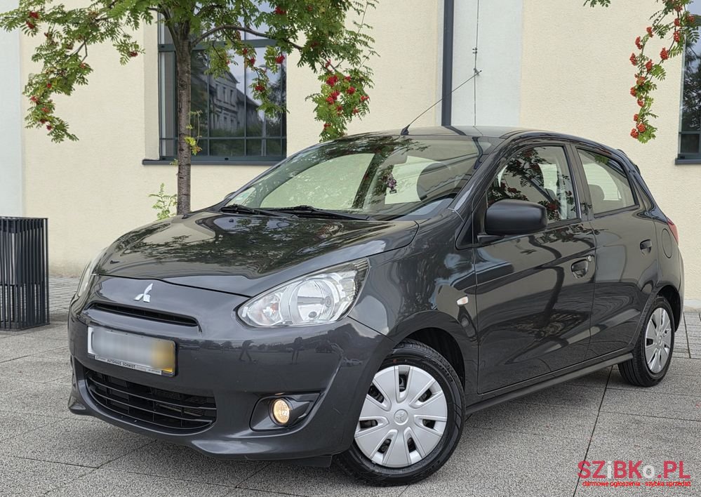 2013' Mitsubishi Space Star photo #4