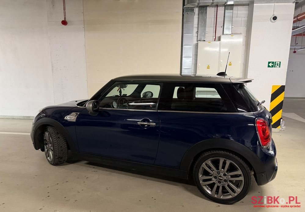 2016' MINI Cooper S Seven photo #5