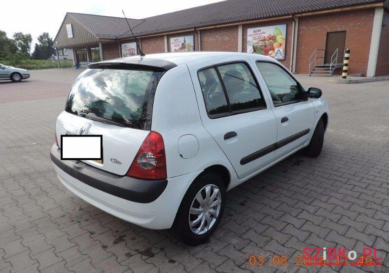 2004' Renault Clio photo #2