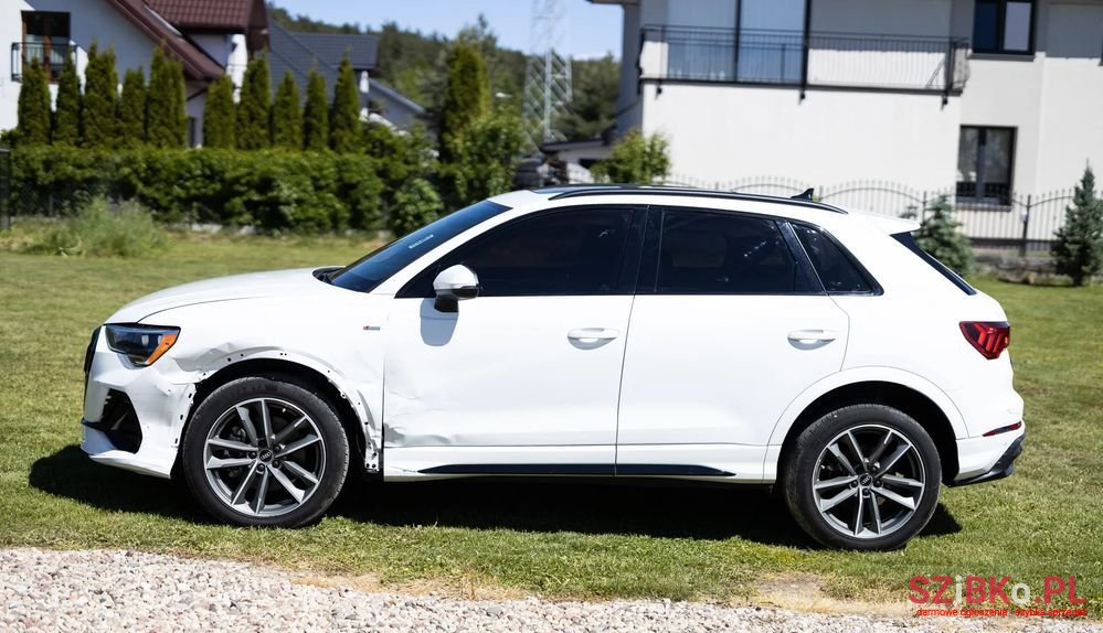2021' Audi Q3 photo #6