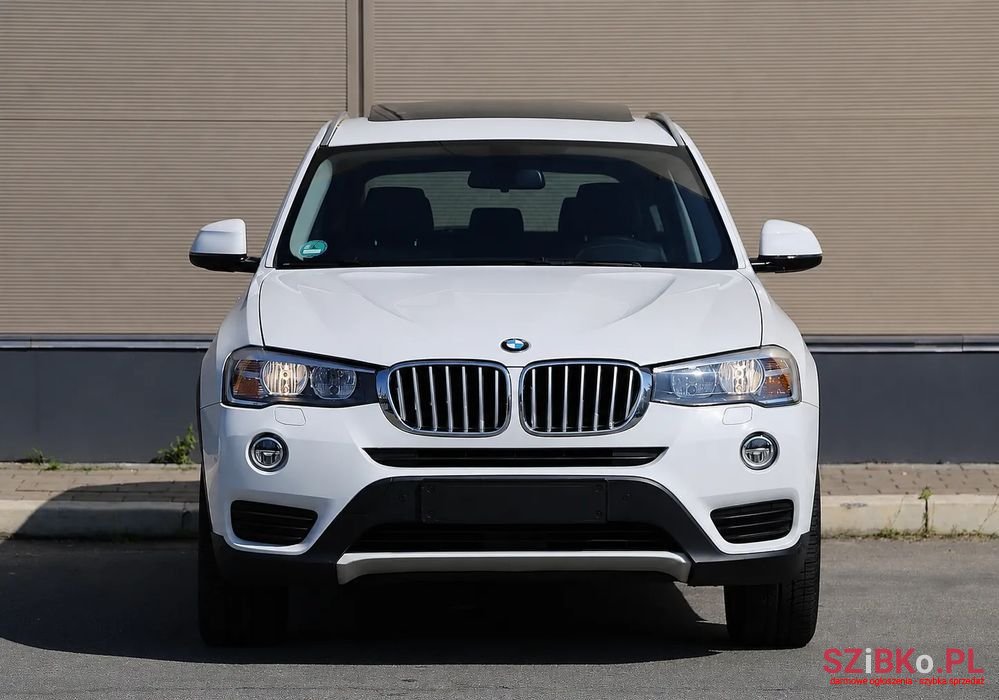 2017' BMW X3 Xdrive28I photo #3