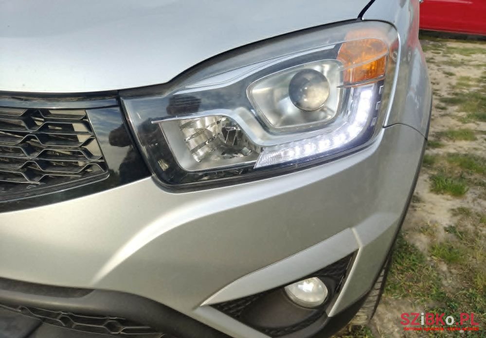 2015' SsangYong Korando Kgm photo #3