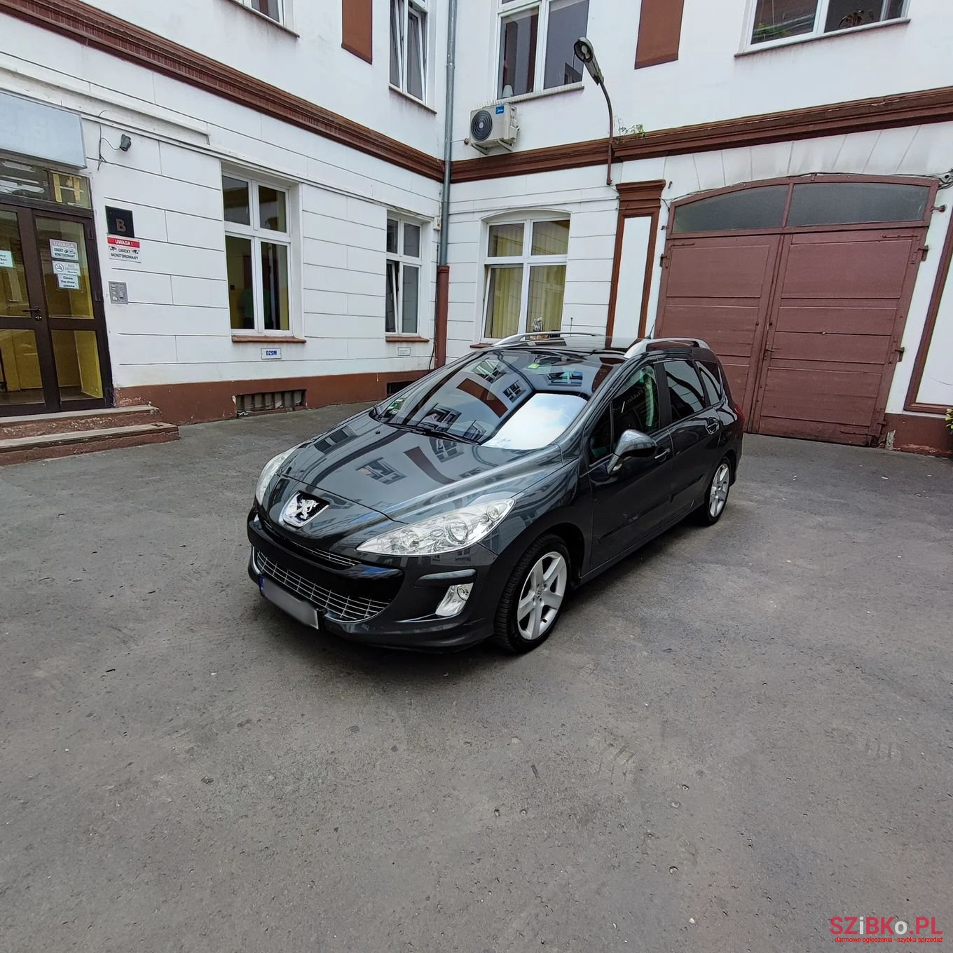 2009' Peugeot 308 photo #1