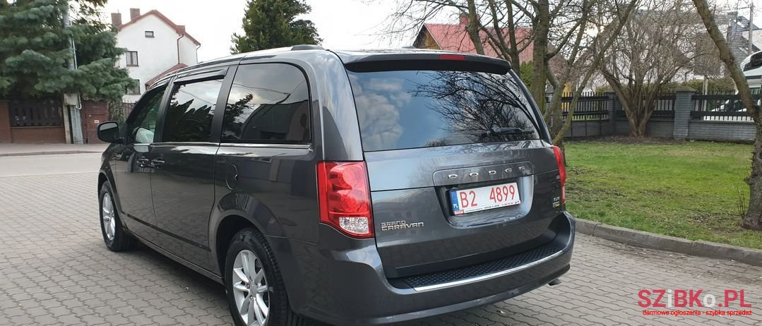 2019' Dodge Grand Caravan photo #5