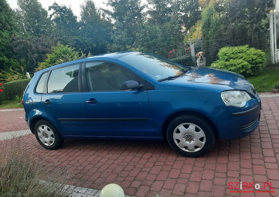 2006' Volkswagen Polo photo #1