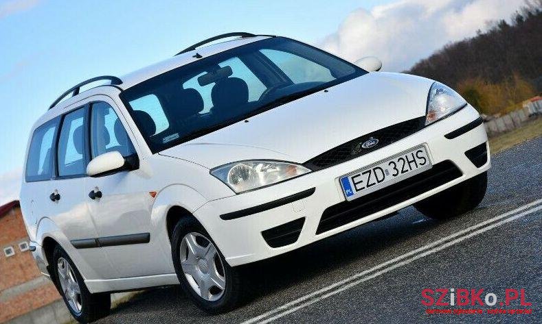 2002' Ford Focus photo #1