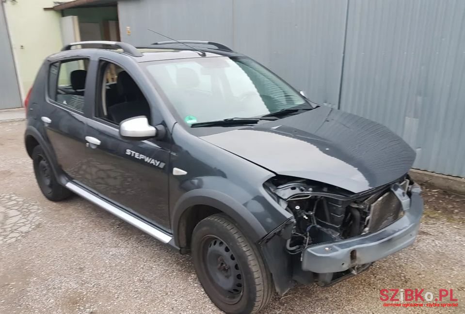 2011' Dacia Sandero Stepway photo #2