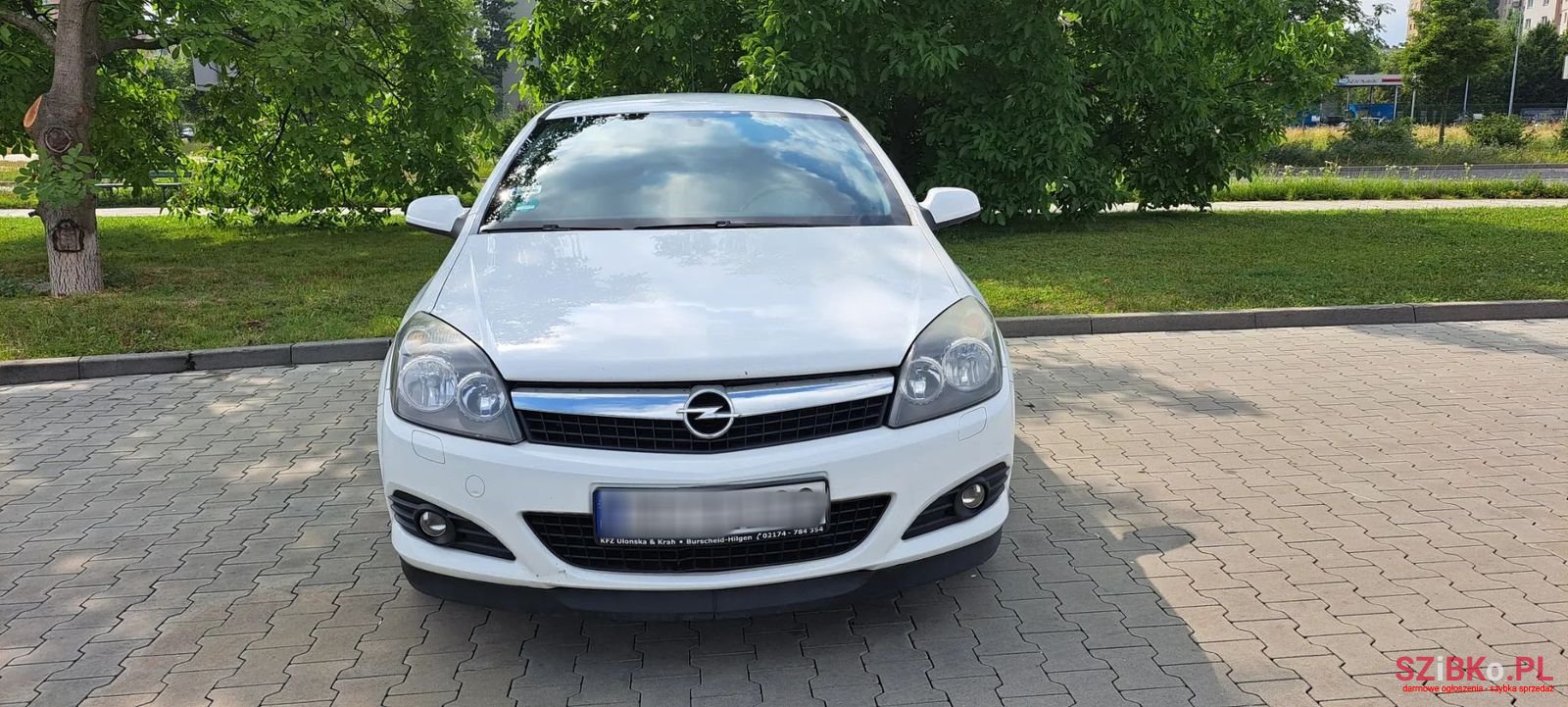 2009' Opel Astra photo #4