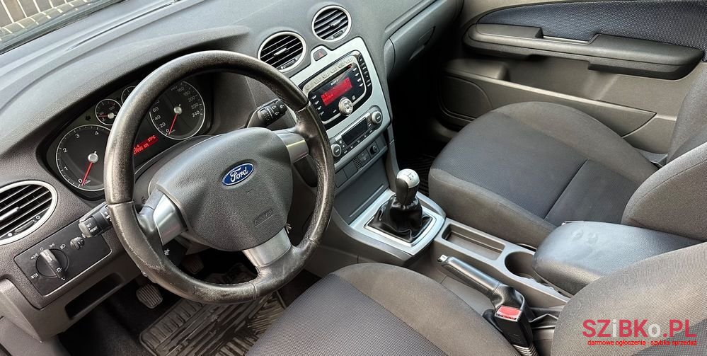 2007' Ford Focus photo #3