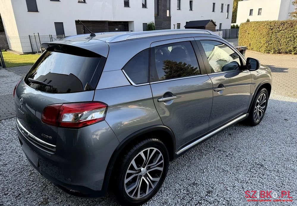 2012' Peugeot 4008 photo #3