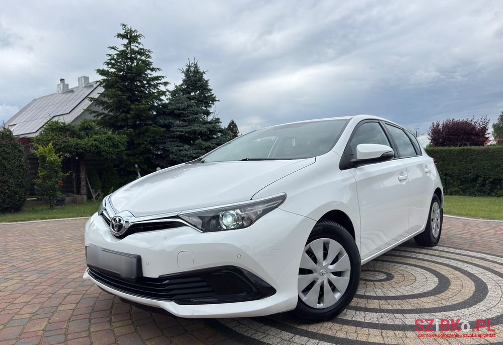 2016' Toyota Auris 1.33 Vvt-I Active photo #1
