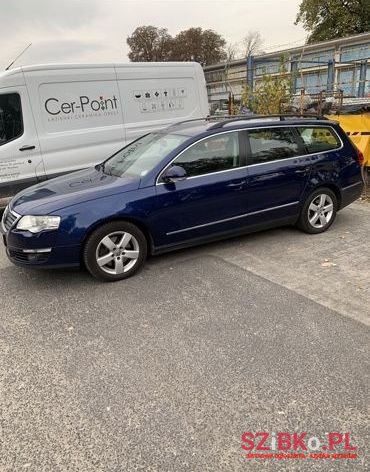 2007' Volkswagen Passat photo #2