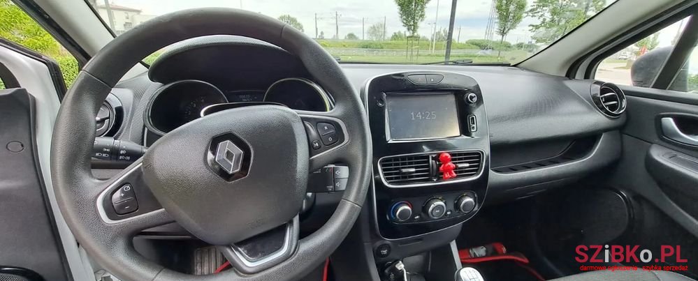 2016' Renault Clio photo #2