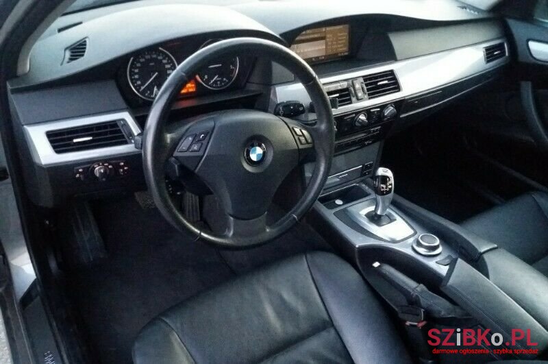 2007' BMW 520 photo #5
