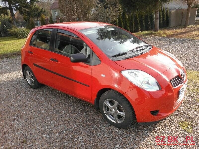 2007' Toyota Yaris photo #1