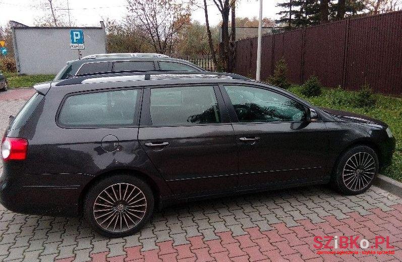 2007' Volkswagen Passat photo #2