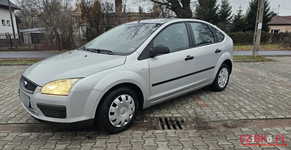 2007' Ford Focus photo #2