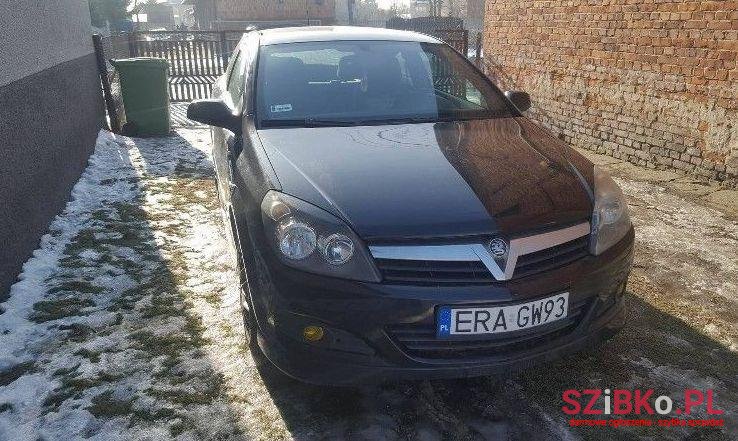 2006' Opel Astra photo #2