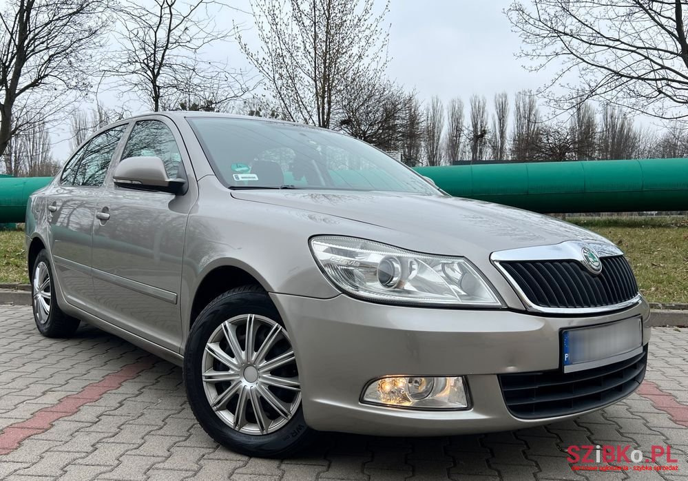2010' Skoda Octavia 1.9 Tdi Elegance photo #1