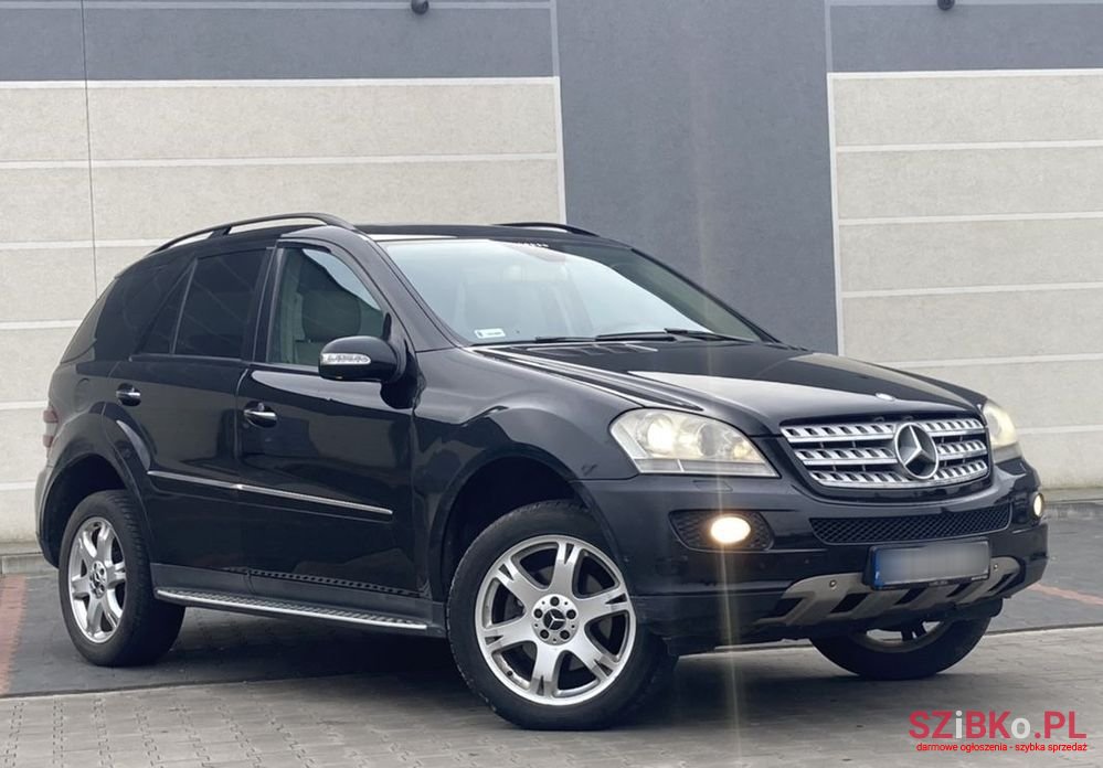 2008' Mercedes-Benz Ml 320 Cdi 4-Matic photo #2