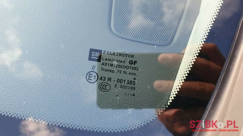 2014' Opel Astra photo #2