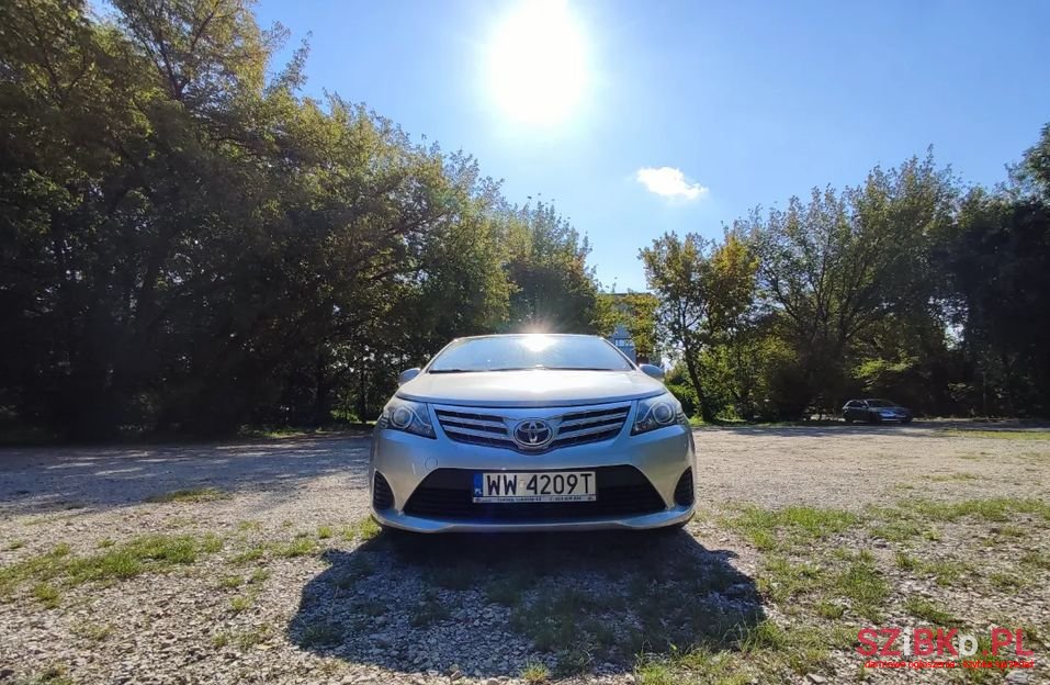 2012' Toyota Avensis photo #3