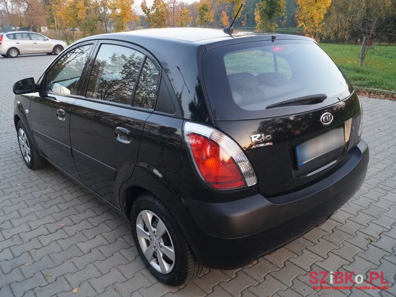 2009' Kia Rio 1.4 Comfort photo #3