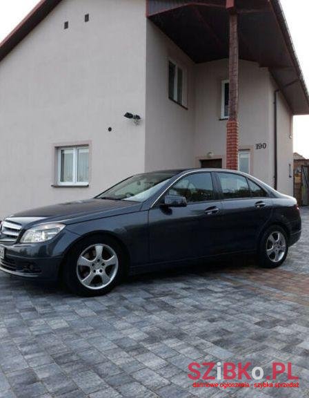 2010' Mercedes-Benz photo #1