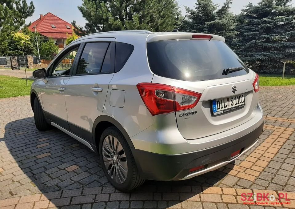 2013' Suzuki Sx4 S-Cross photo #5