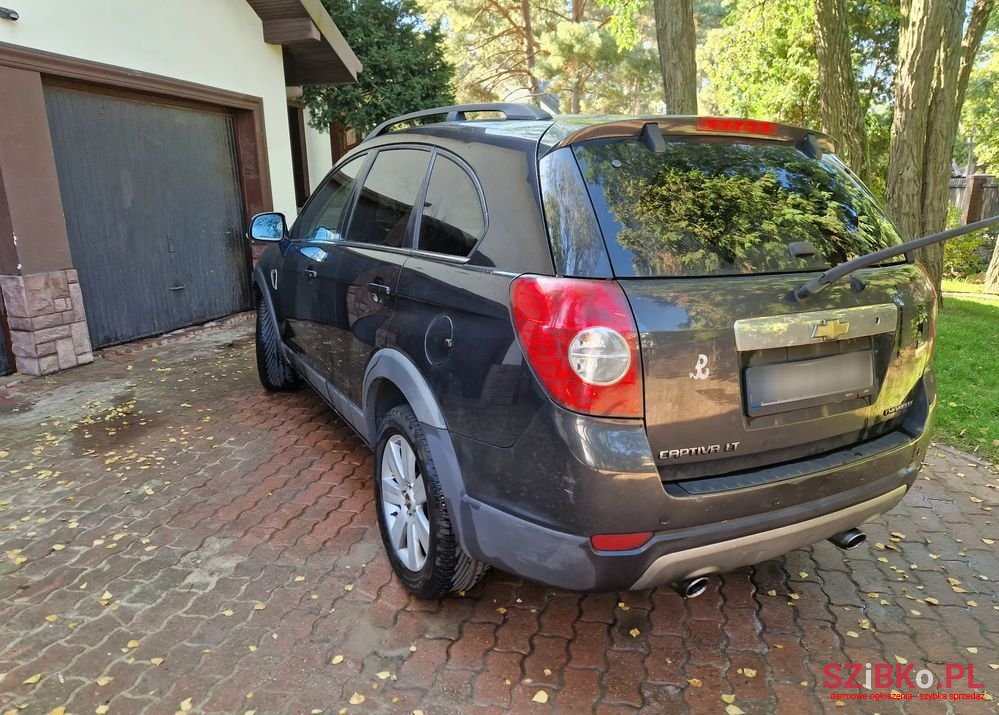 2009' Chevrolet Captiva photo #5