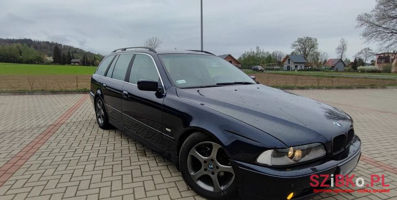 2001' BMW 5 Series 525I photo #1