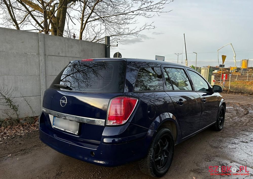 2009' Opel Astra photo #4