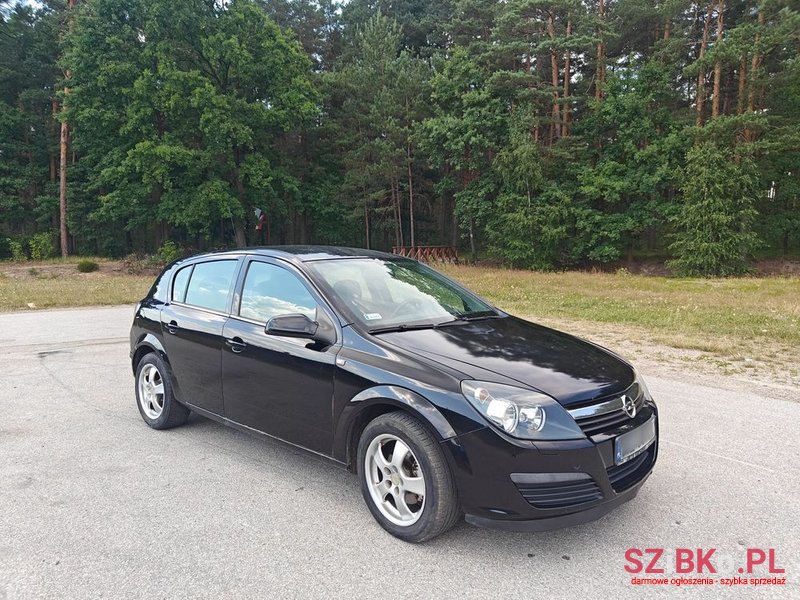 2006' Opel Astra photo #4