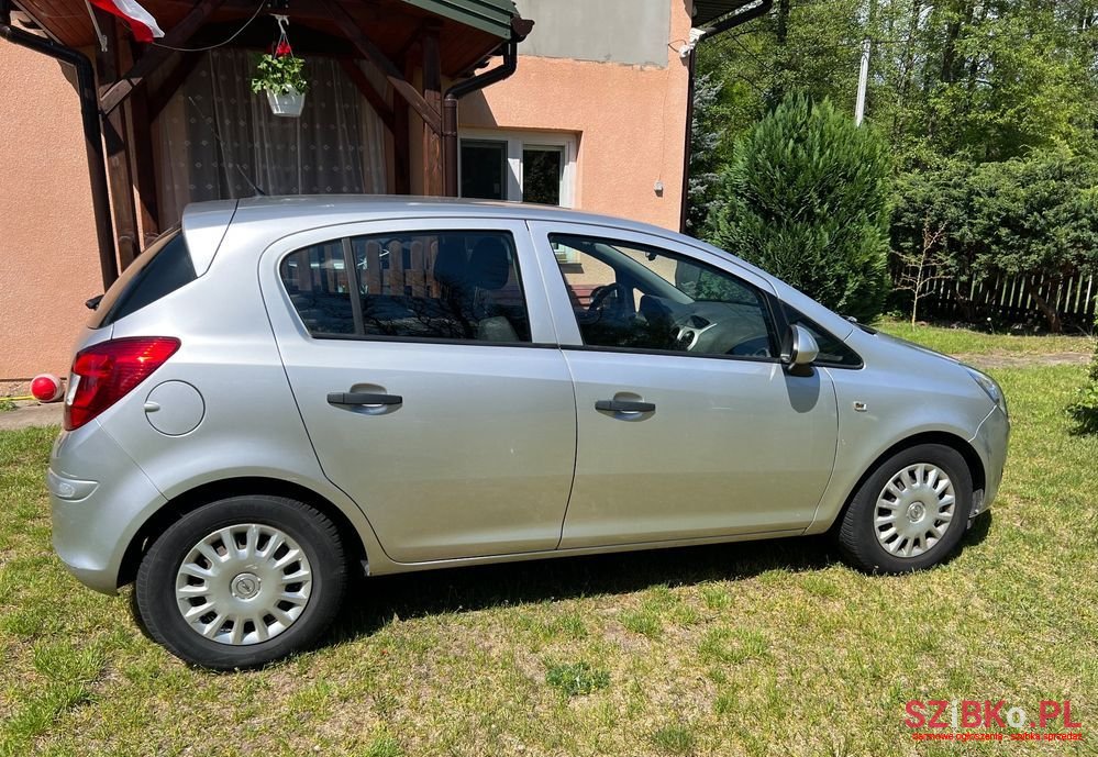 2010' Opel Corsa photo #2