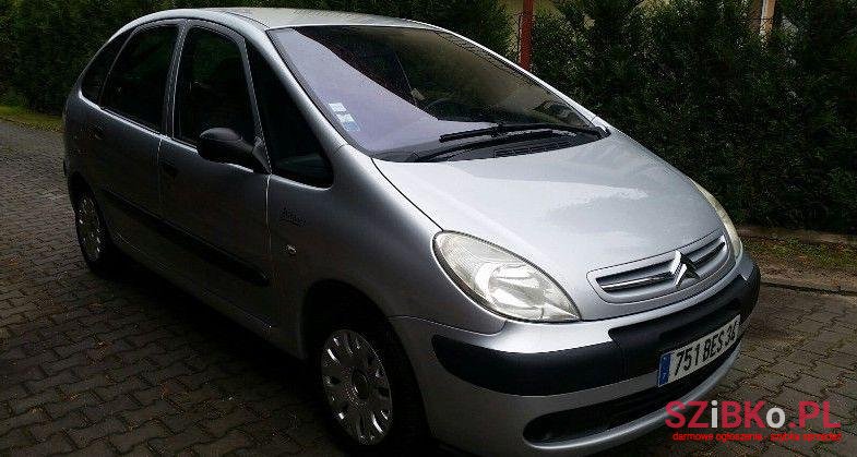 2008' Citroen Xsara Picasso photo #2