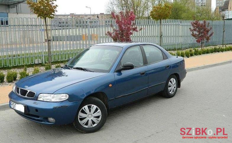 1998' Daewoo Nubira photo #2