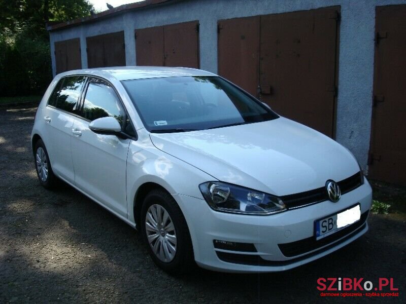 2013' Volkswagen Golf photo #3