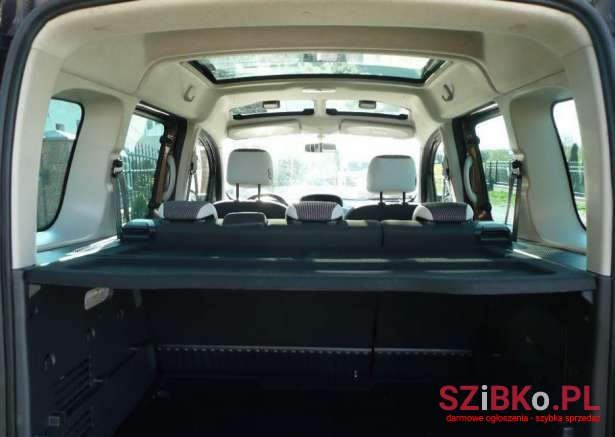 2013' Renault Kangoo photo #3