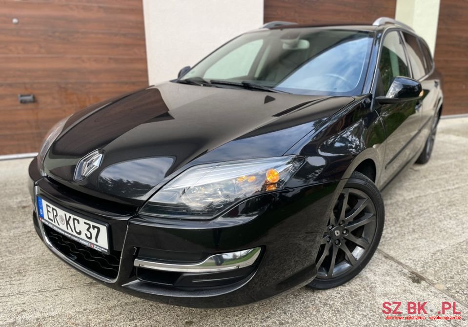 2014' Renault Laguna photo #2