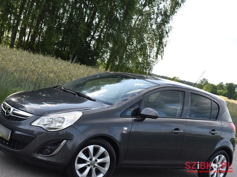 2012' Opel Corsa photo #3