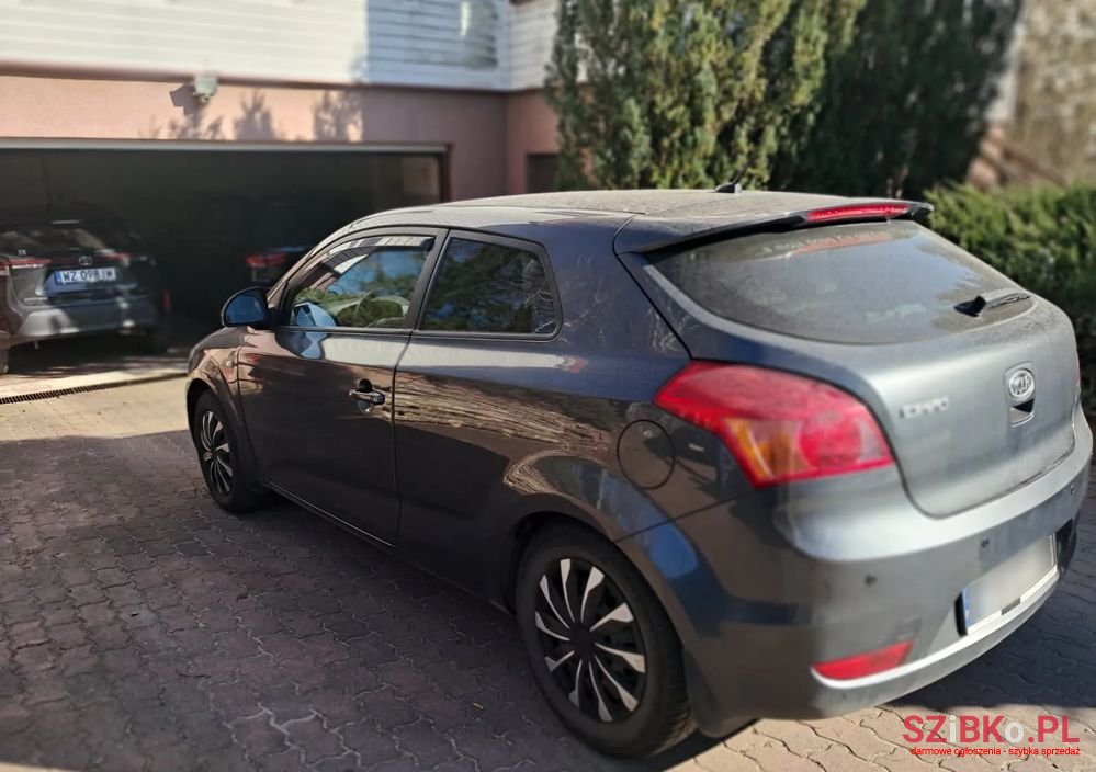 2008' Kia Ceed photo #2