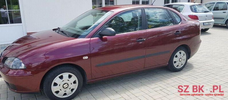 2003' SEAT Cordoba photo #1